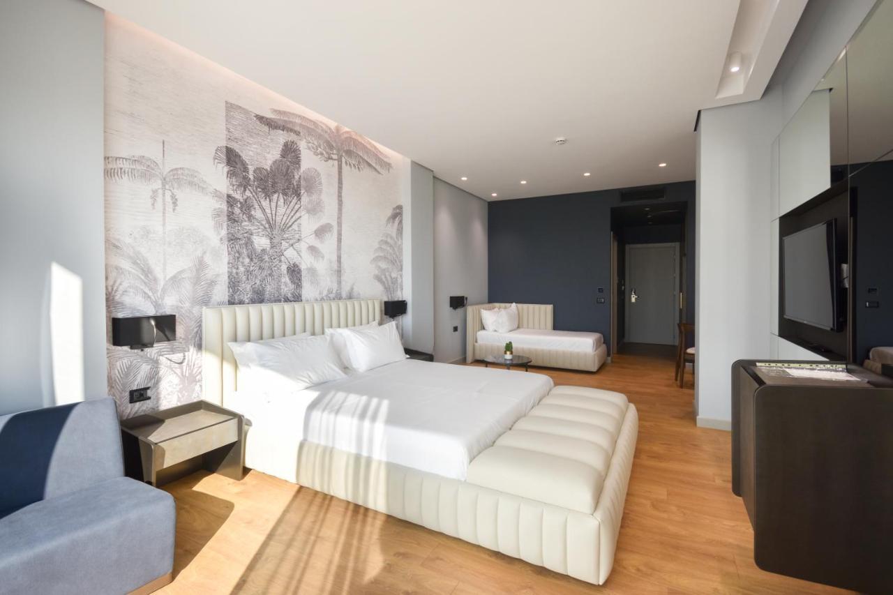 Flamingo Beach Hotel & Spa วญอเรอ ภายนอก รูปภาพ